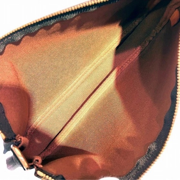 Louis Vuitton Pochette - Picture 5 of 8